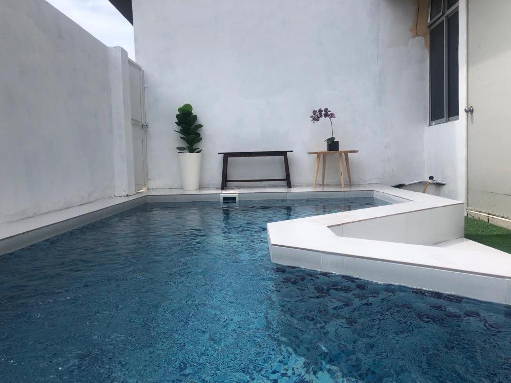 Lungo Guesthouse Kuala Terengganu Buitenkant foto